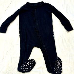 Posh Peanut 3-6 mo black ribbed footie